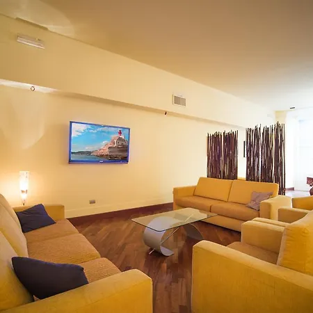 Hermitage Hotel 3*